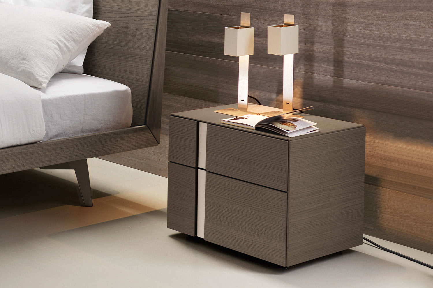 Abaco 2-Drawer Nightstand