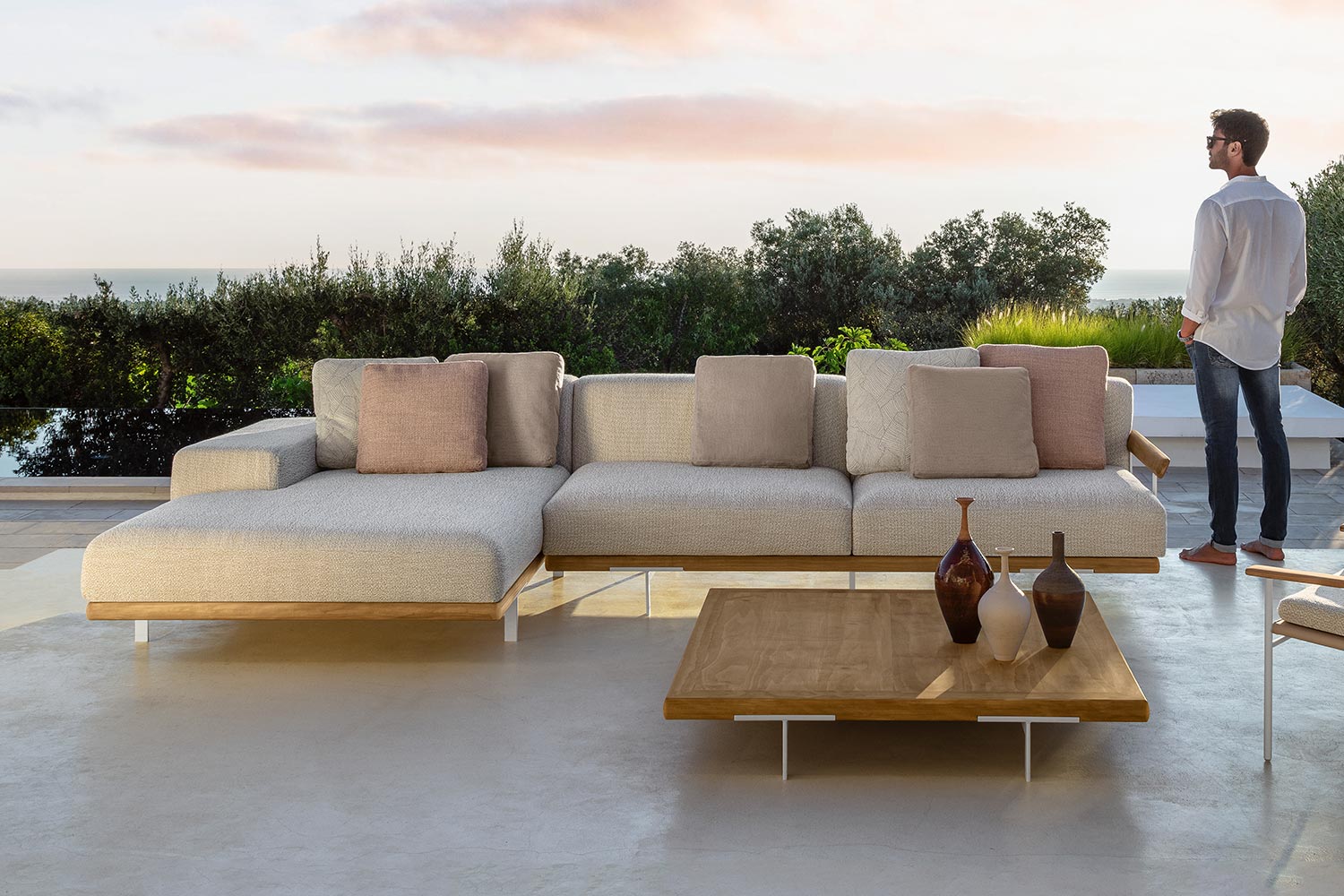 Allure Sectional Sofa with Chaise