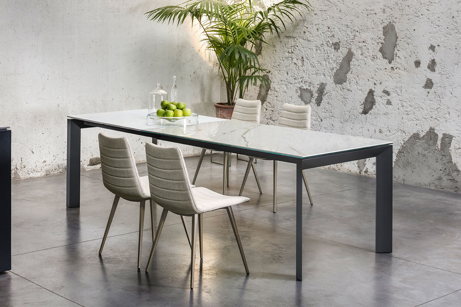 Apollo Extension Dining Table