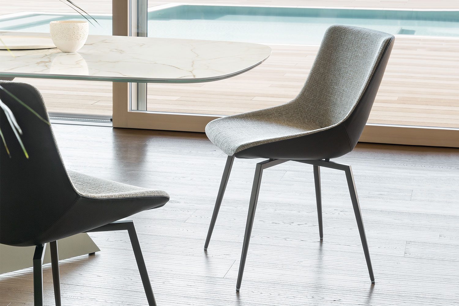 Artika Dual-Tone Dining Chair
