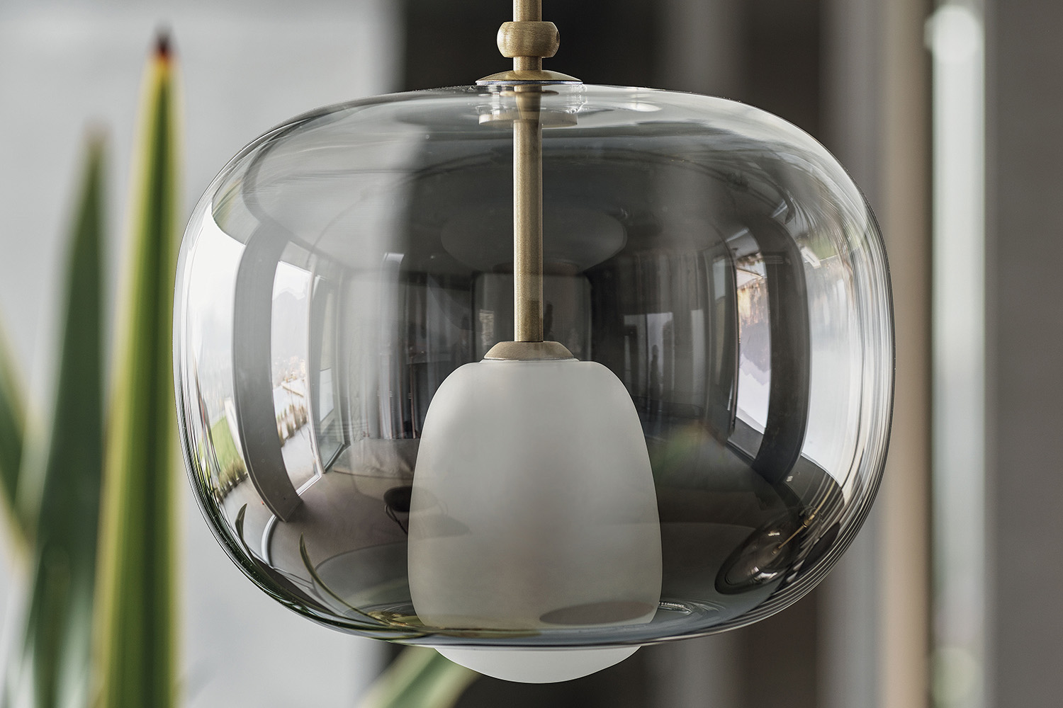 Blow Pendant Light