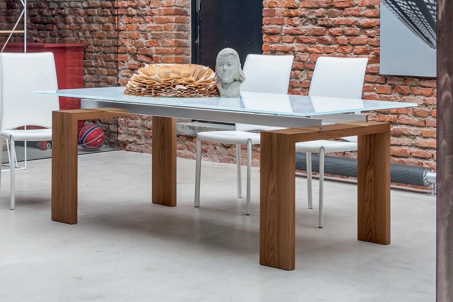 Brooklyn Dining Table