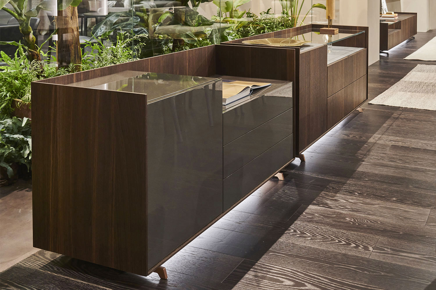 Cabaret Sideboard Comp. 19D - 19G