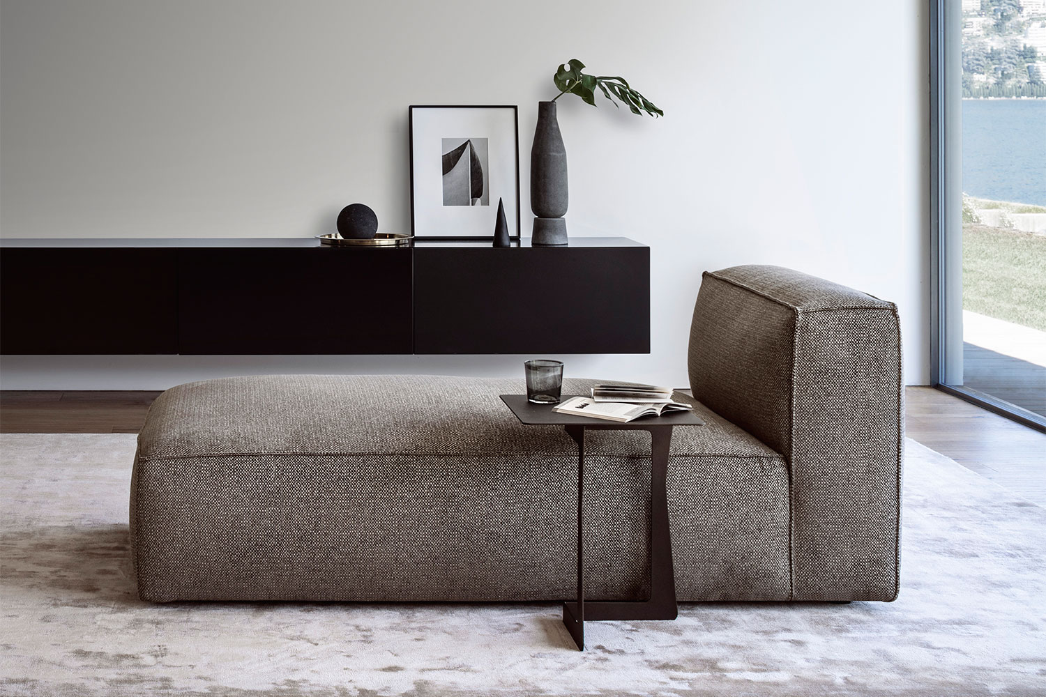 Cairoli Armless Chaise