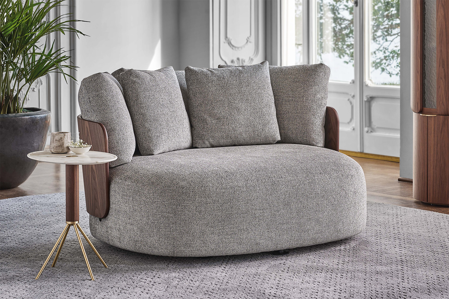 Calin XL Armchair