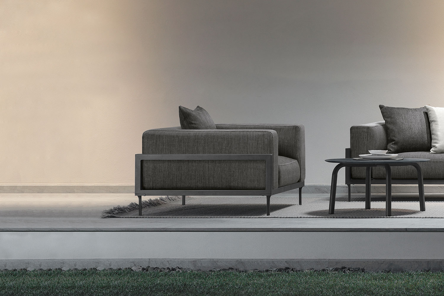 Cleo Alu Large Lounge Armchair