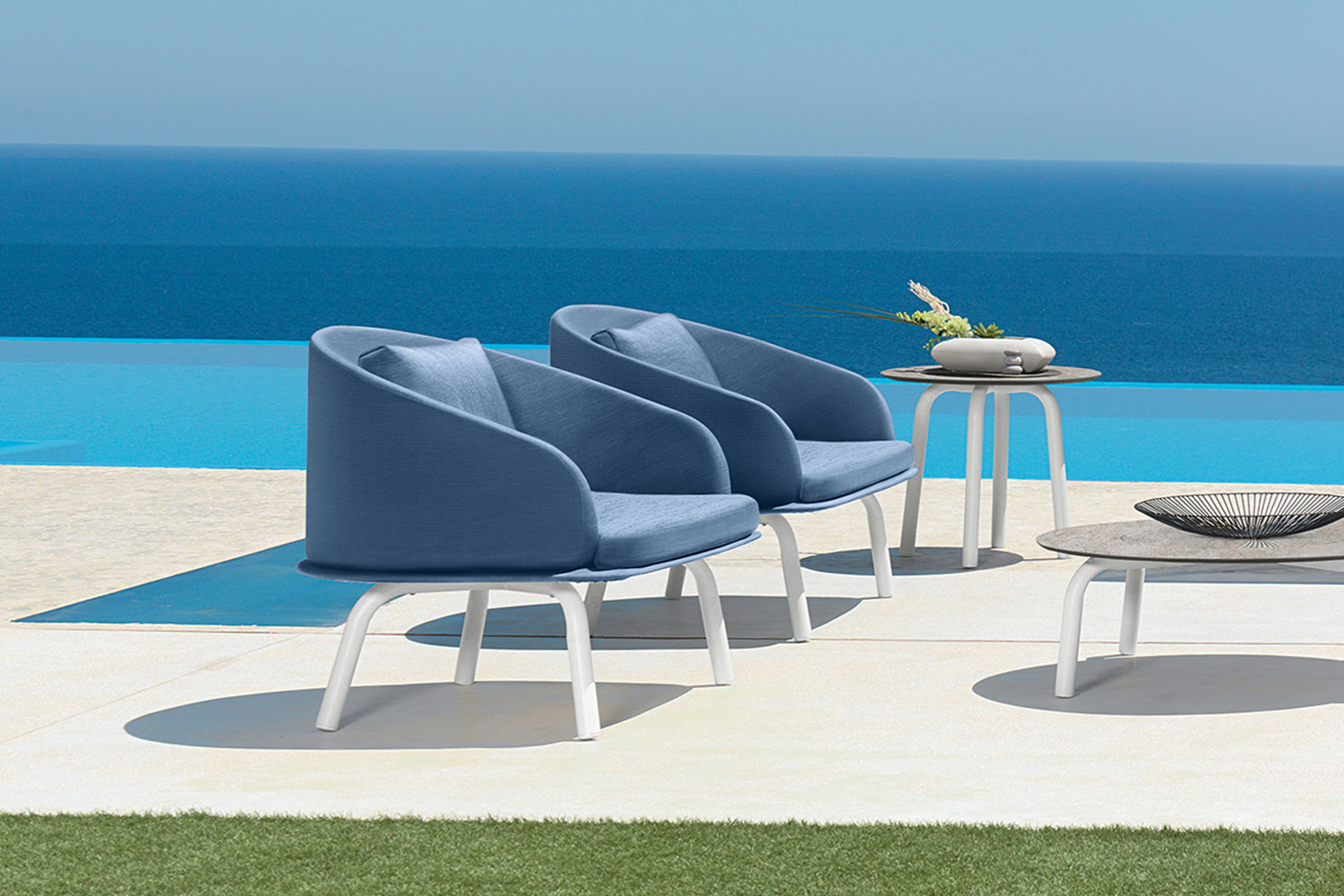 Cleo Alu Lounge Armchair