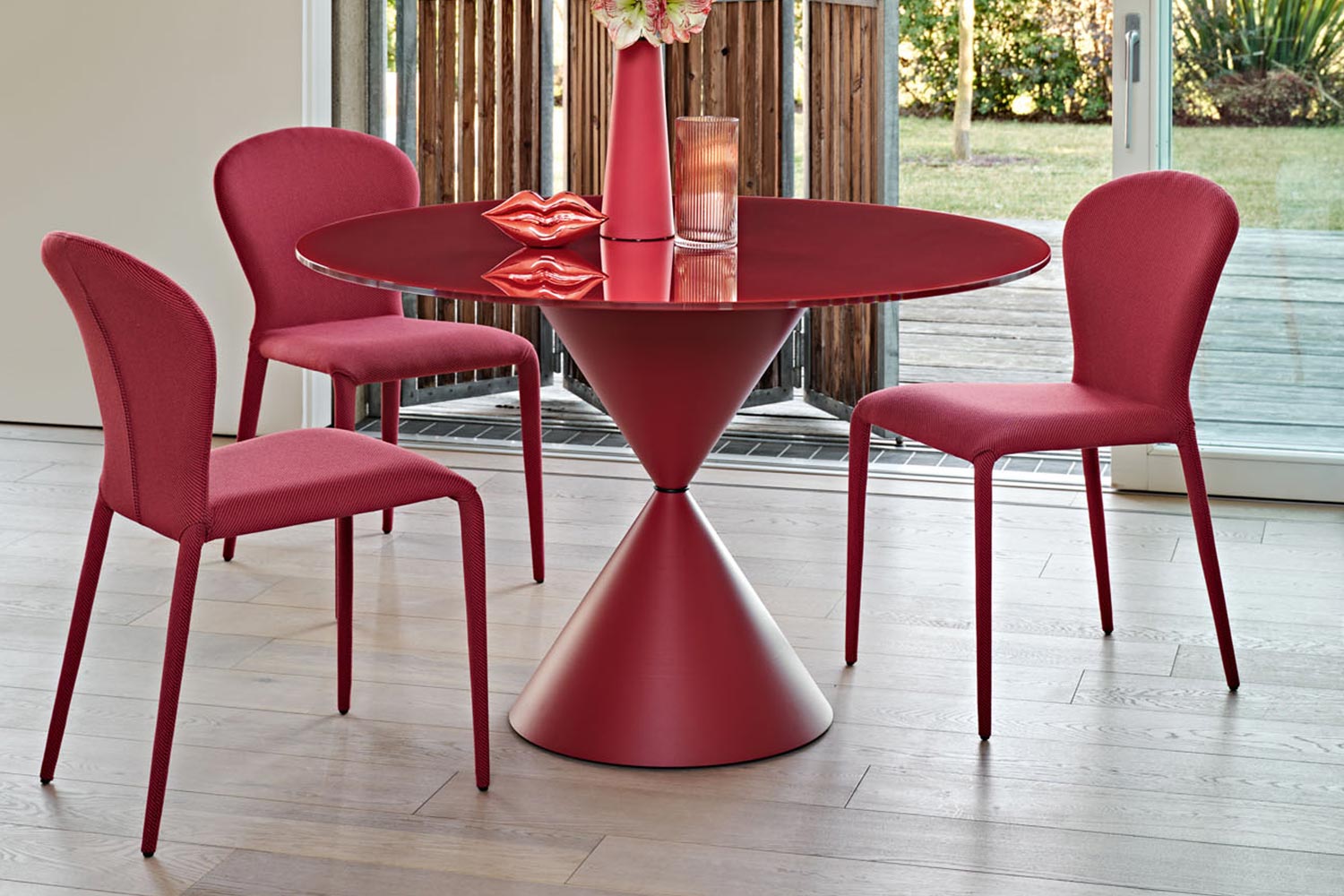 Clessidra Glass Kitchen Table