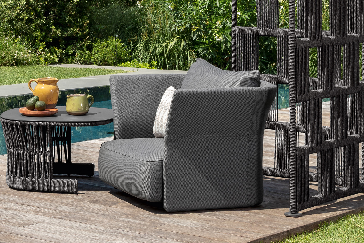 Cliff Lounge Armchair