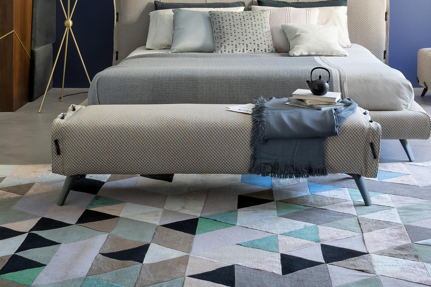Cuff Bench