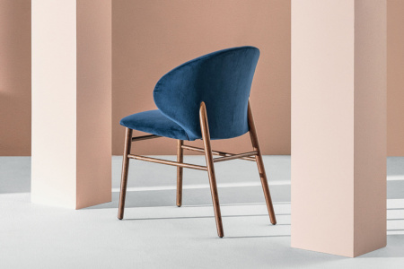 Drop Wood Dining Chair