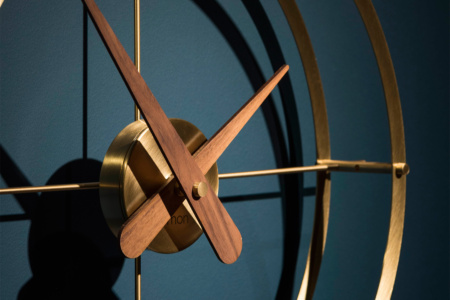 2 Puntos Premium Gold Clock