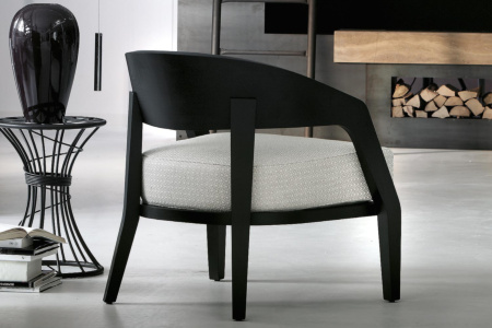 Alba Armchair