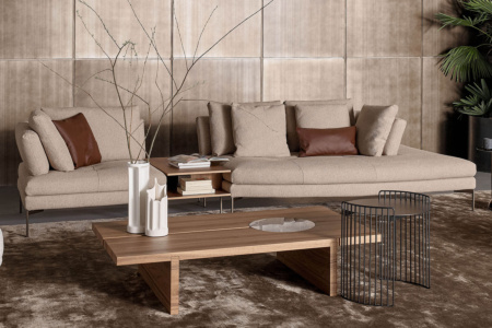 Aliante Angled Sectional Sofa with Table