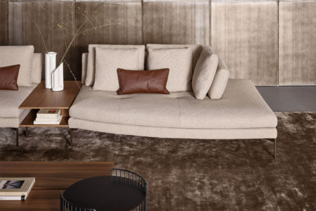 Aliante Angled Sectional Sofa with Table