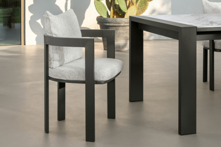 Argo Alu Dining Armchair