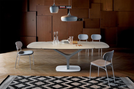 Ariston Dining Table