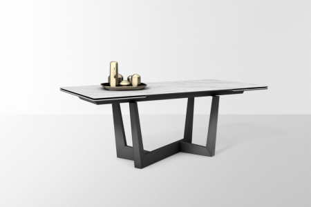 Art Extension Dining Table