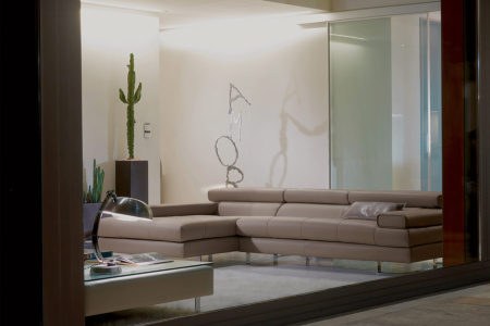 Avenue Sectional Sofa with Chaise