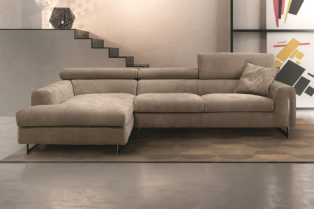 Bellevue Sectional Sofa with Chaise