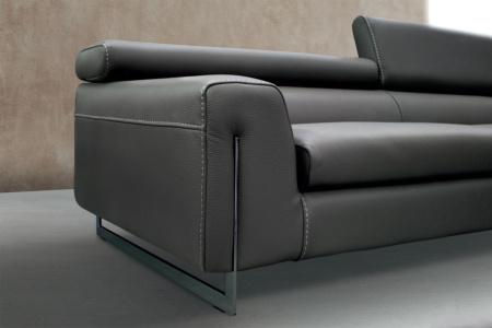 Bellevue Sectional Sofa with Chaise