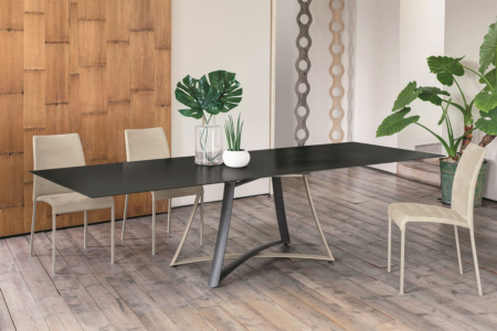 Big Bang Glass Dining Table