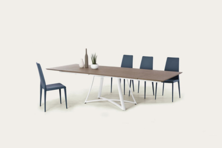 Big Bang Extension Dining Table