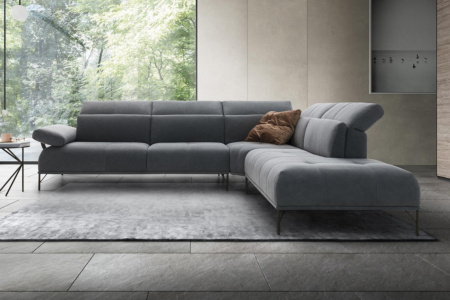 Bolton Sectional Sofa With Peninsula