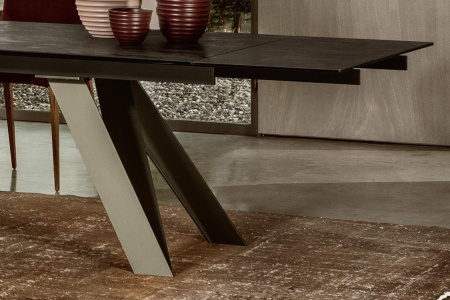 Celtis Extension Dining Table