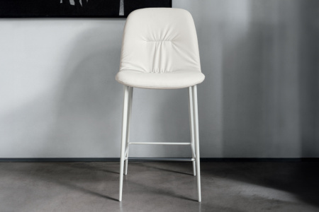 Chantal Bar Stool