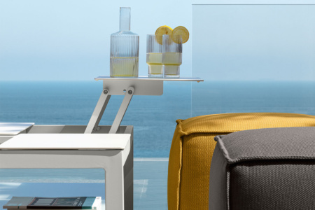 Chic Lift-Up Coffee Table