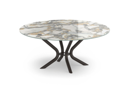 Cirkle Dining Table