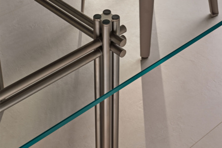 Cristaline Flat Dining Table