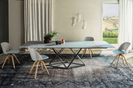 Delta Extension Dining Table