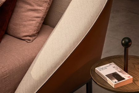 Domenica Dual-Tone Bed