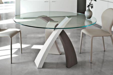 Eliseo Dining Table