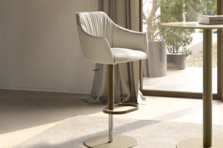 Era Adjustable Bar Stool