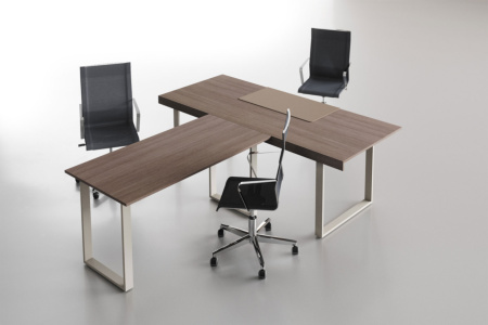 Essence Meeting Table
