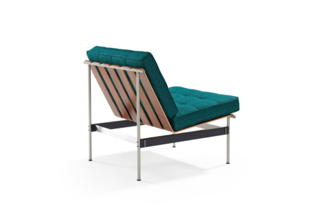 F416 Classic Lounge Chair