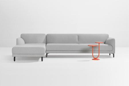 Figura Sectional Sofa With Chaise