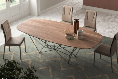 Fil8 Barrel Dining Table