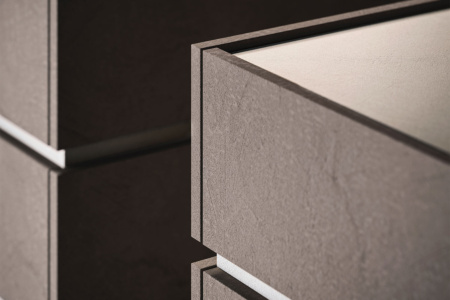 Filo Stackable Chest