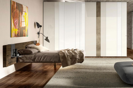 Fluttua Wide Wood Bed