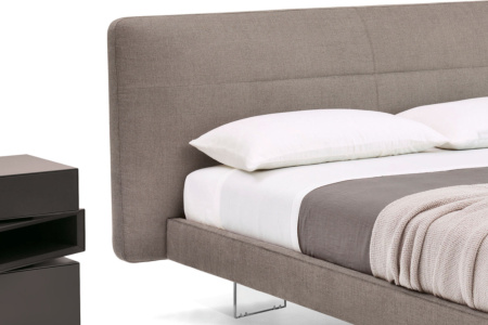 Gaston Plano Floating Bed