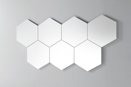 Geometrika Mirror
