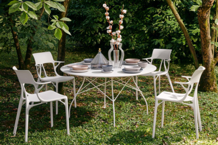 Glossy Outdoor Dining Table