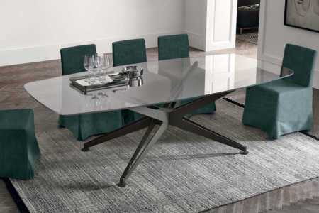 Halley Dining Table
