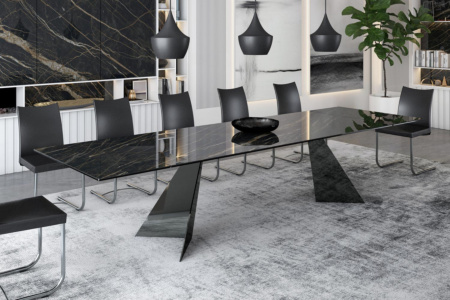 Ingents Dining Table