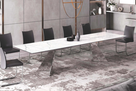 Ingents Dining Table