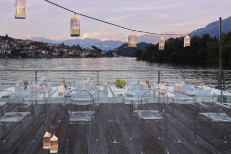 Invisible Kitchen Table 